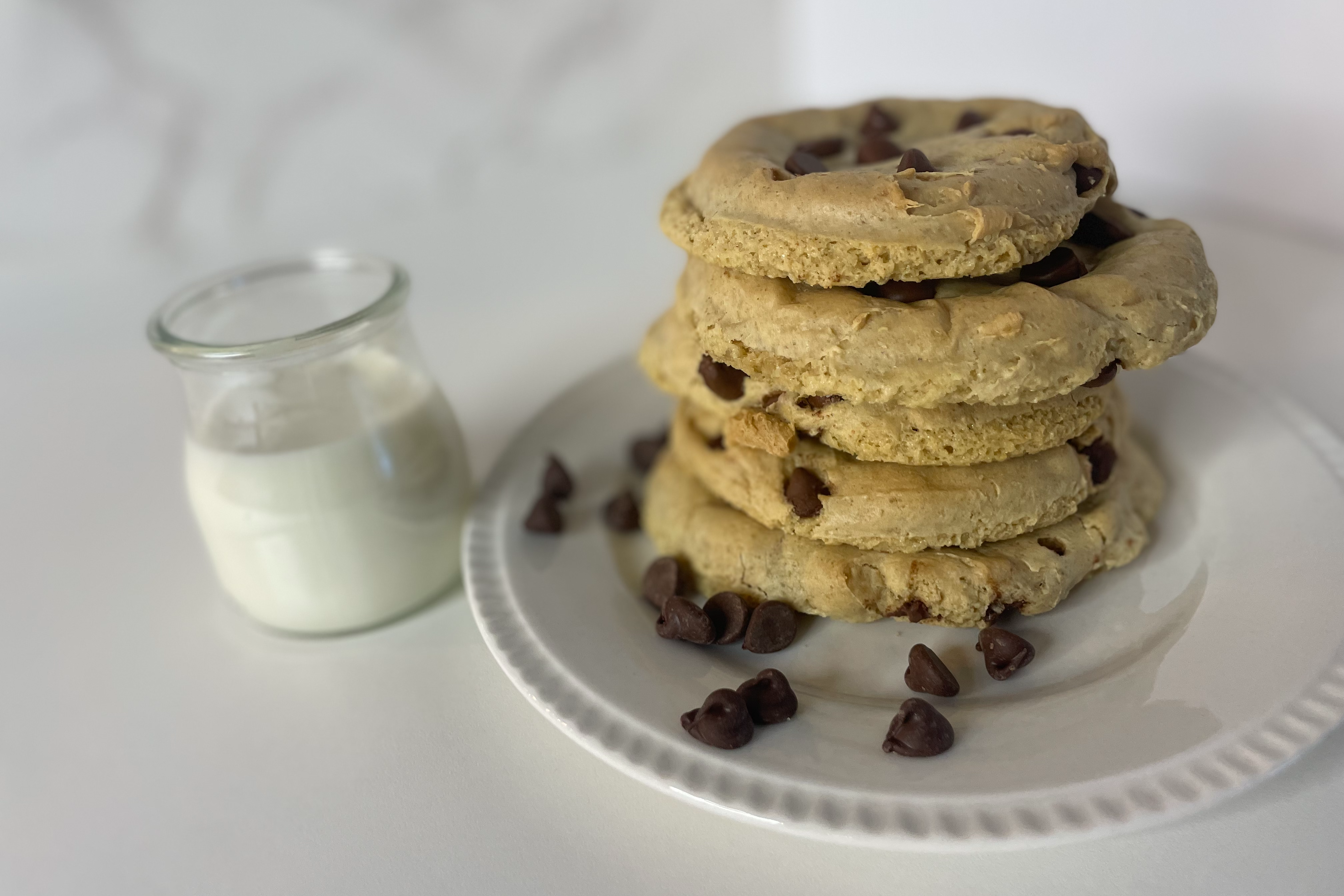 Chocolate Chip Cookies - Oversized