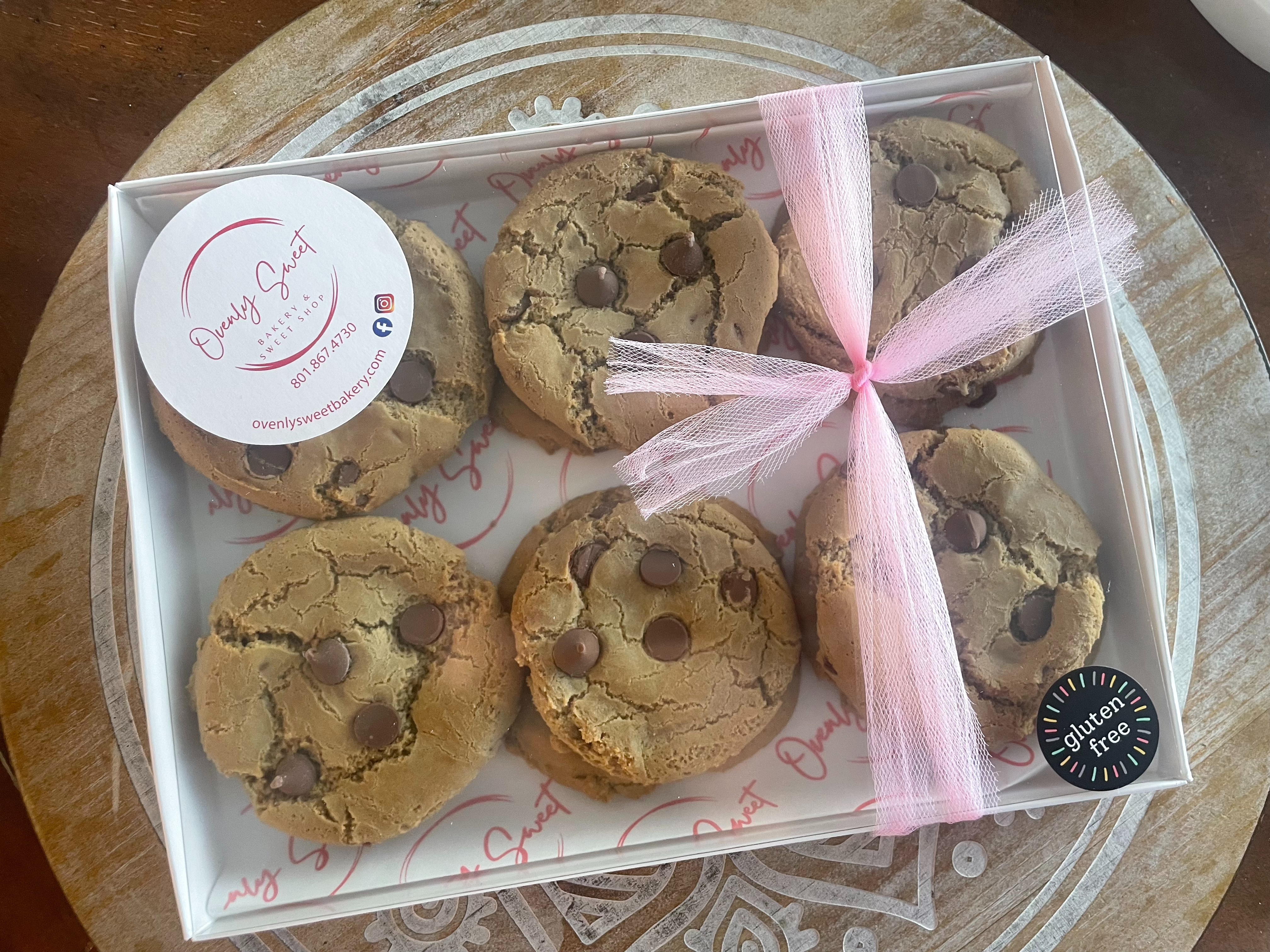 Chocolate Chip Cookies - Oversized